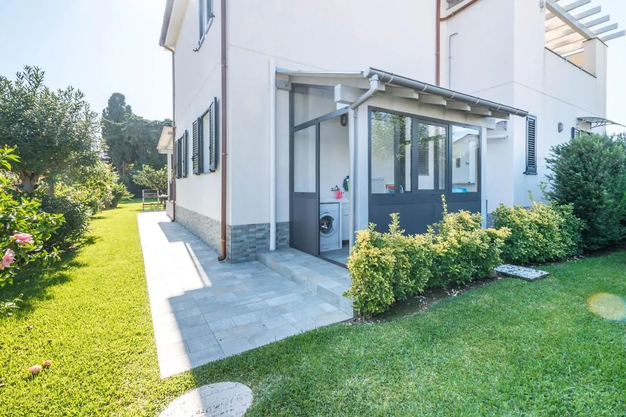 Semesterbostad Villa Sara Lascari
